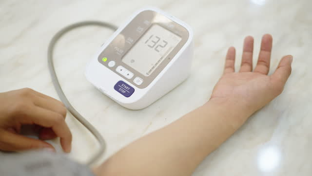 Техники массажа для увеличения давления в домашних условиях
